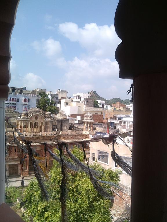 Hotel Mama Luna Pushkar Exteriör bild
